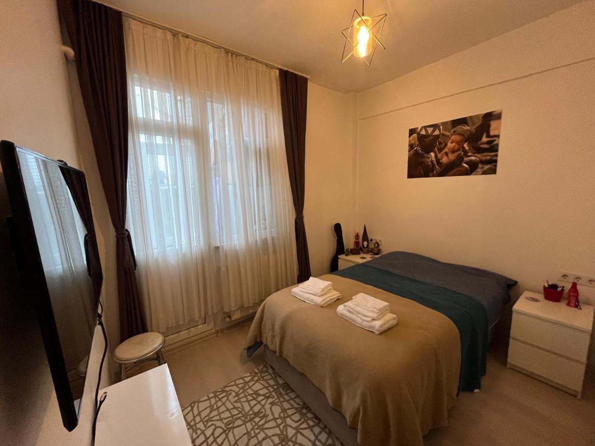 Centrally Located, 2+1 House In Taksim, Cihangir Apartment อิสตันบูล ภายนอก รูปภาพ