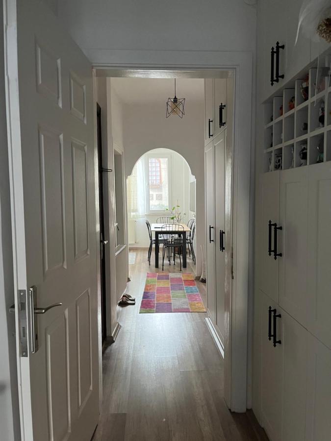 Centrally Located, 2+1 House In Taksim, Cihangir Apartment อิสตันบูล ภายนอก รูปภาพ