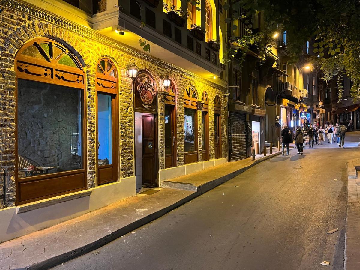Centrally Located, 2+1 House In Taksim, Cihangir Apartment อิสตันบูล ภายนอก รูปภาพ