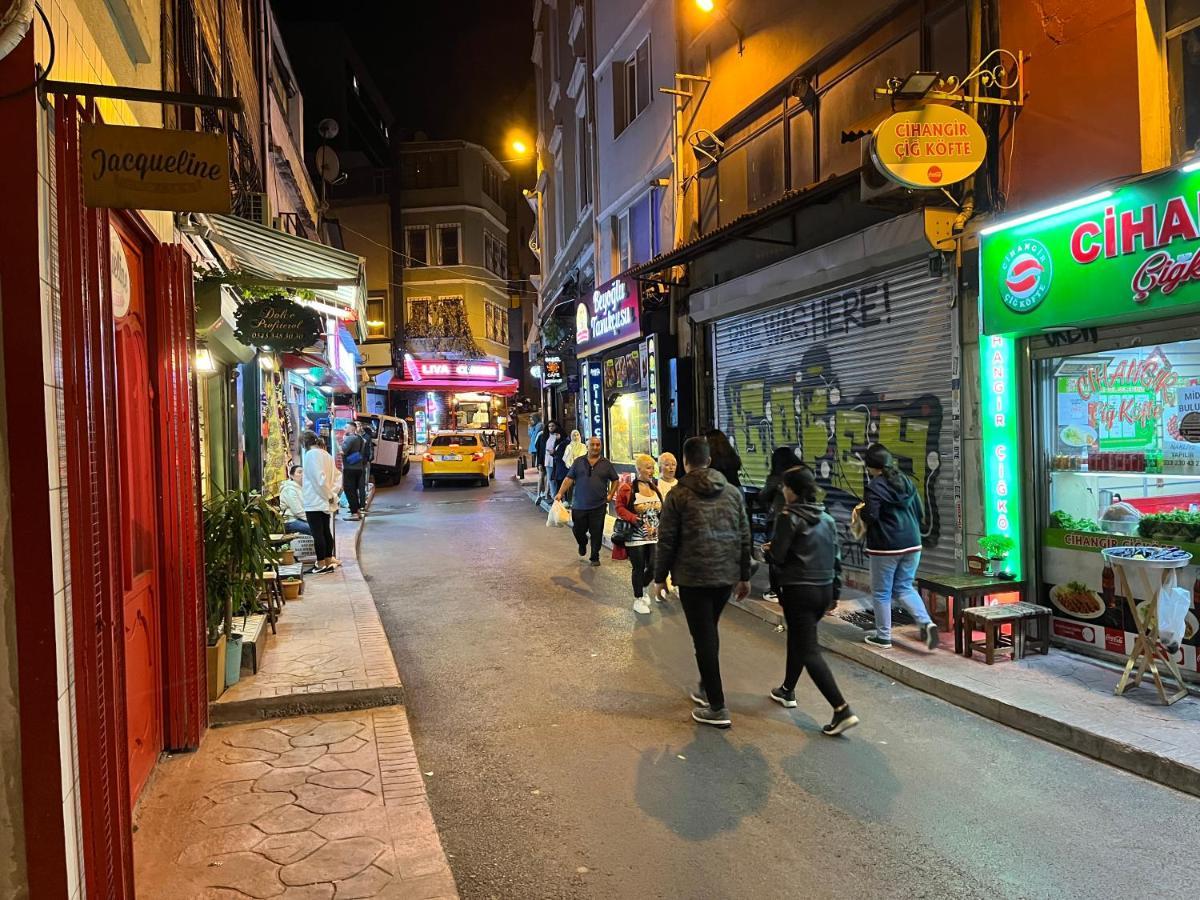 Centrally Located, 2+1 House In Taksim, Cihangir Apartment อิสตันบูล ภายนอก รูปภาพ