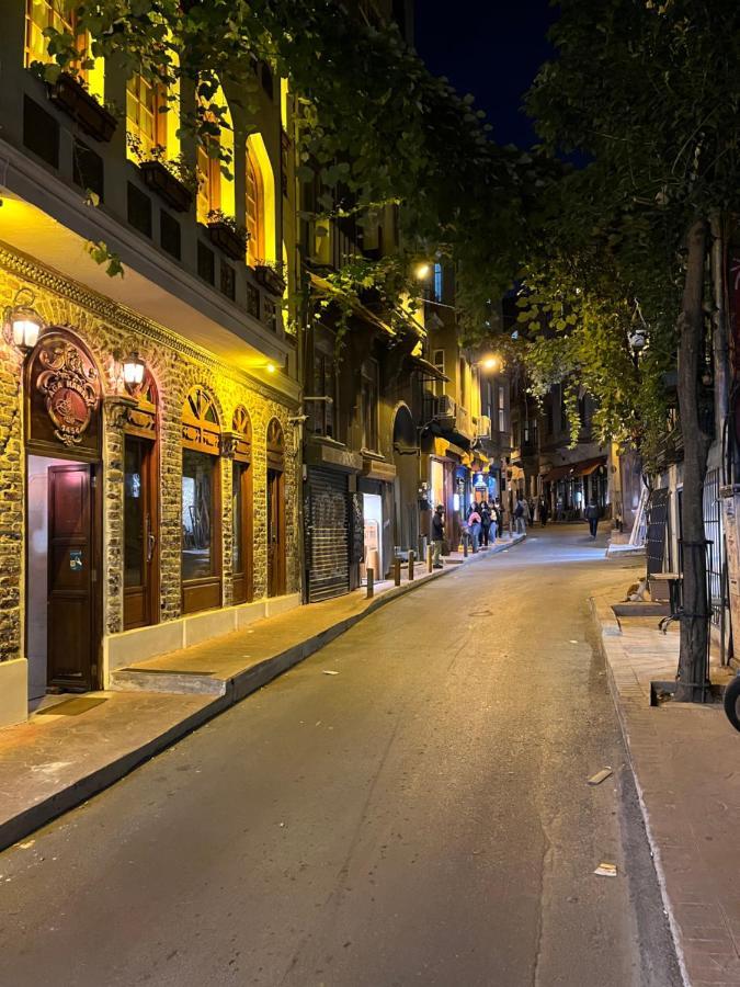 Centrally Located, 2+1 House In Taksim, Cihangir Apartment อิสตันบูล ภายนอก รูปภาพ