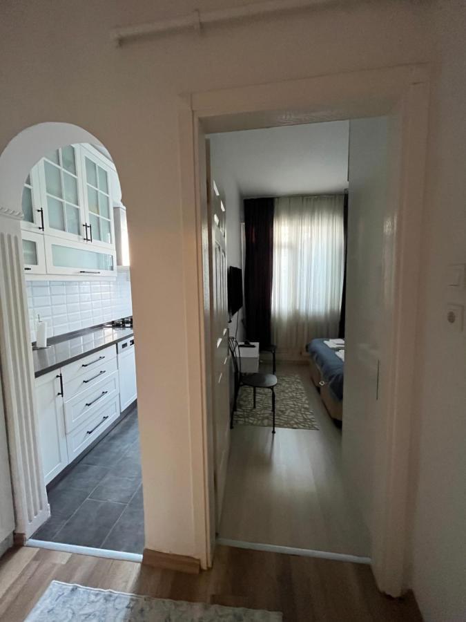 Centrally Located, 2+1 House In Taksim, Cihangir Apartment อิสตันบูล ภายนอก รูปภาพ
