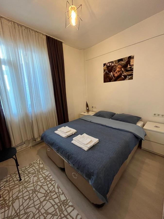Centrally Located, 2+1 House In Taksim, Cihangir Apartment อิสตันบูล ภายนอก รูปภาพ