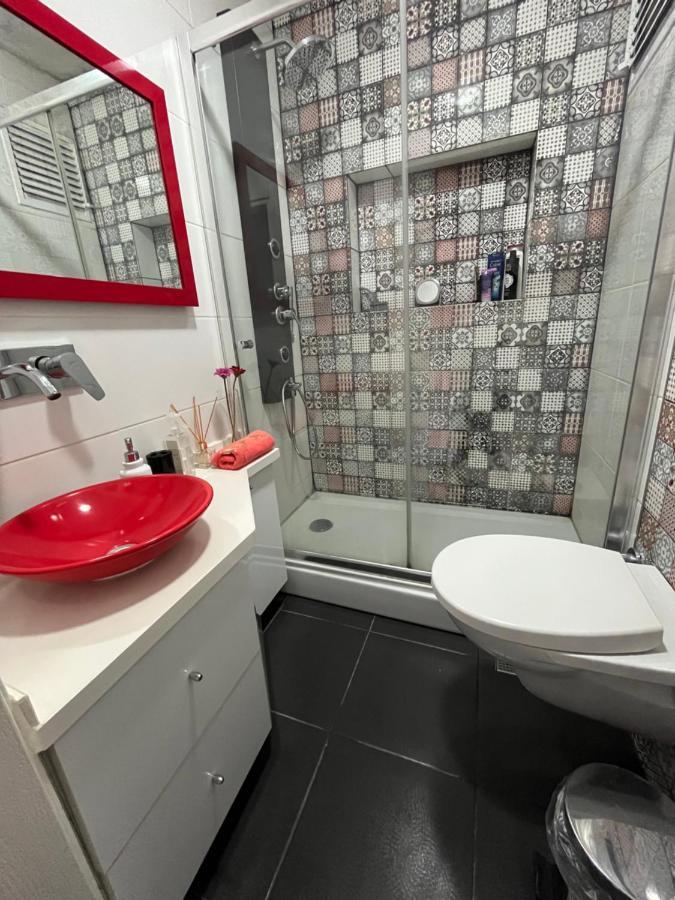 Centrally Located, 2+1 House In Taksim, Cihangir Apartment อิสตันบูล ภายนอก รูปภาพ