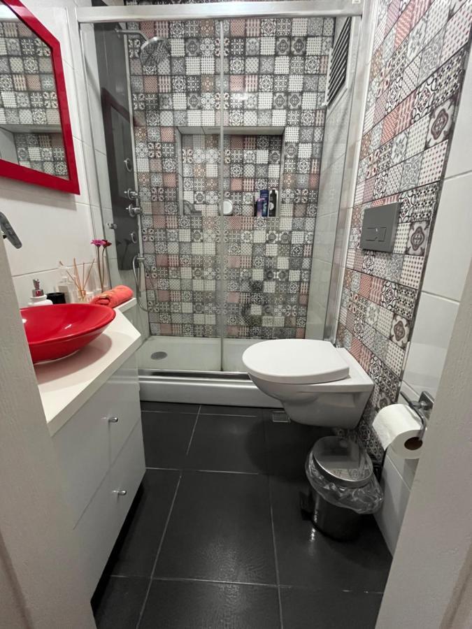 Centrally Located, 2+1 House In Taksim, Cihangir Apartment อิสตันบูล ภายนอก รูปภาพ